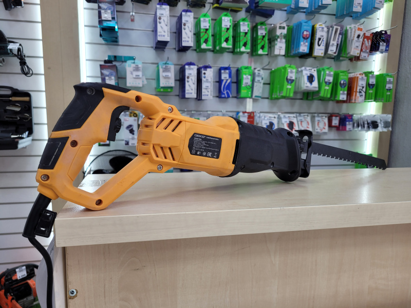 Сабельная пила Deko dkrs1000E