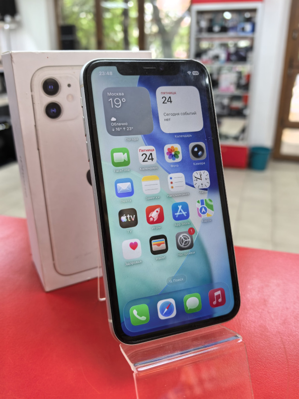 Мобильный телефон Apple iPhone 11