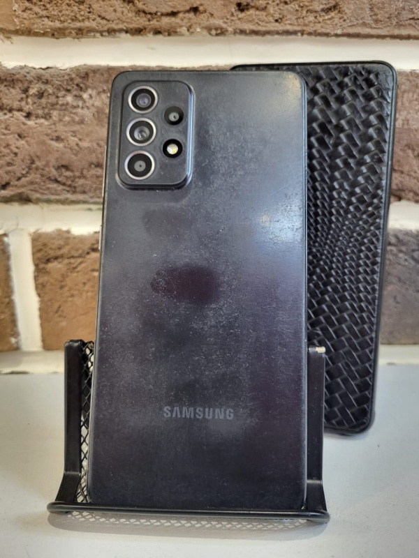Мобильный телефон Samsung Galaxy A52